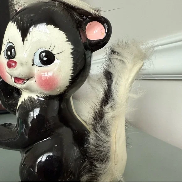 Set of 2 antique skunk banks - Picture 14 of 15